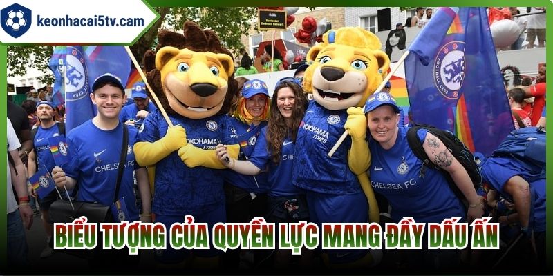 Biểu tượng của quyền lực mang đầy dấu ấn