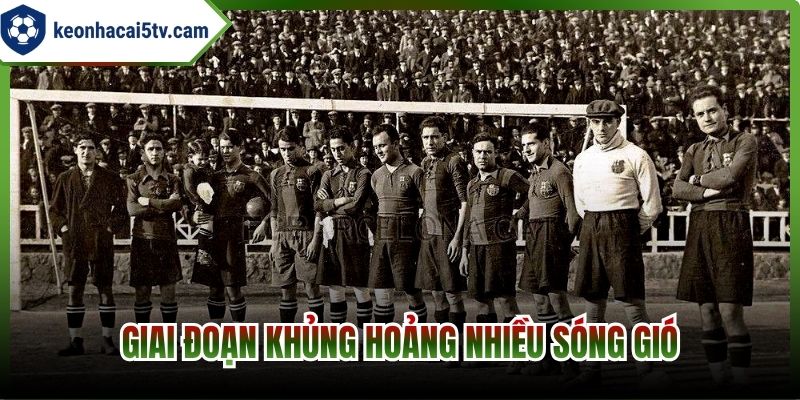 Giai đoạn khủng hoảng nhiều sóng gió
